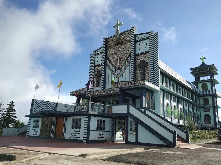Laitkor Catholic Church, East Khasi Hills, Meghalaya - Vushii.com